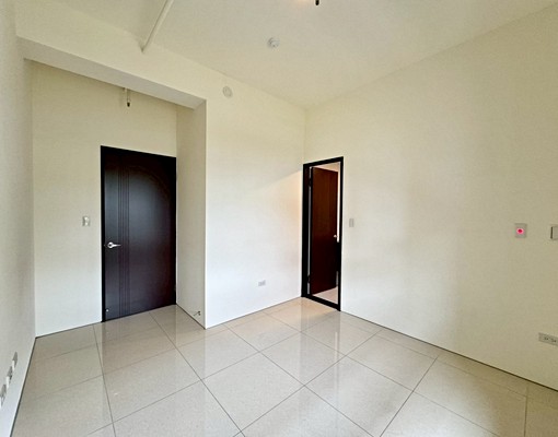 高鐵左營~可租補~全新2+1房平車 - Image 6