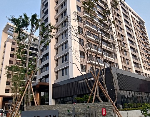 【屋主直租】台南關廟皇龍大砌|全新完工三房含車位|高樓層視野 - Image 13