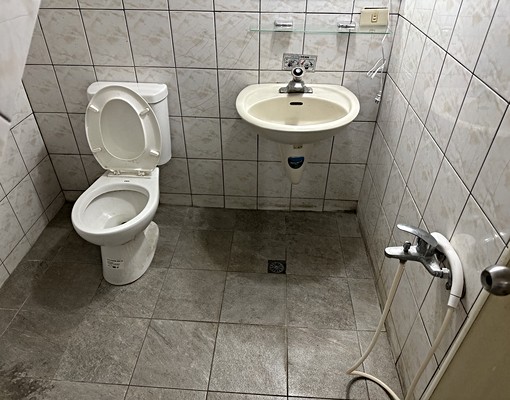 尊信社宅❤海港路❤竹圍漁港透天四房/可補助/安 - Image 12