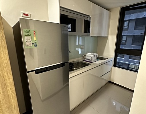 🌿帝國花園舒適套房｜一卡皮箱即可入住｜含管含機車位 - Image 3