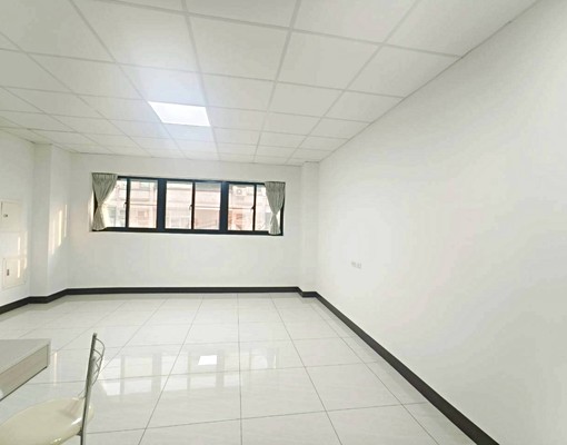 近歸仁圓環方正大套房出租 - Image 1