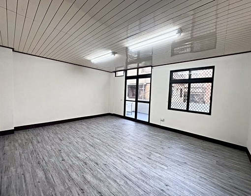 水湳中央公園✨雙透天全新整理✨可住家工作室✨找我好談 - Image 8