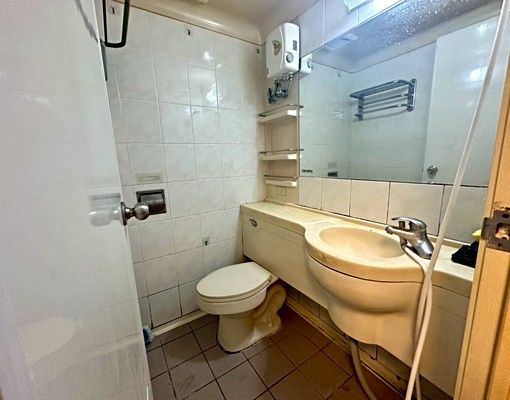 總管家-台中醫院對面禁寵獨立大套【社宅免仲介費、可租補】 - Image 11