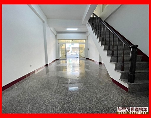 店住合一/可申請營登/可租補/安中路聚市賺錢金店面 - Image 1