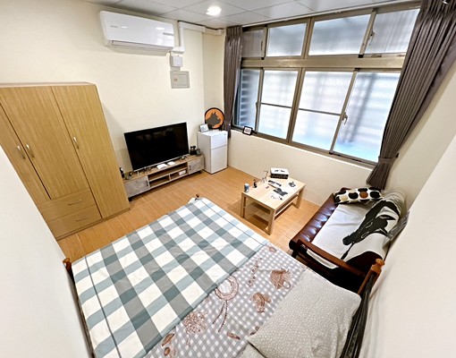 近台南大學、美術館,優質小資套房,獨立洗衣機,家電家具全 - Image 3