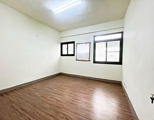 (租)南紡雙出入商業用店面整棟 - Image 4