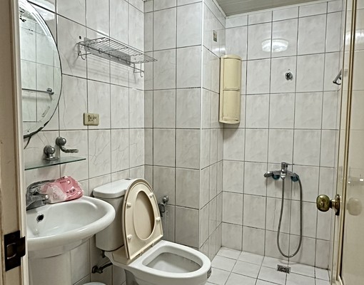 ☆西屯中科裕元酒店旁☆熊貓福華三大房+車位☆ - Image 8