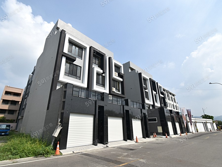 彰南雲首璽-透天實景圖