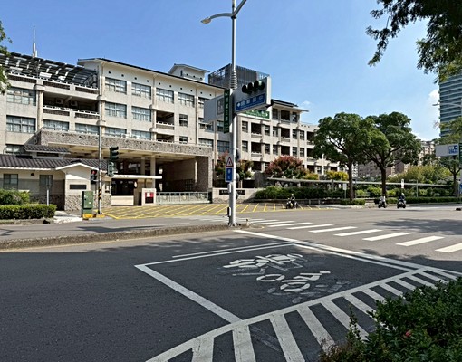 明誠路上|凹子底公園|雙捷運|明華國中|優美採光兩房|不可寵 - Image 11