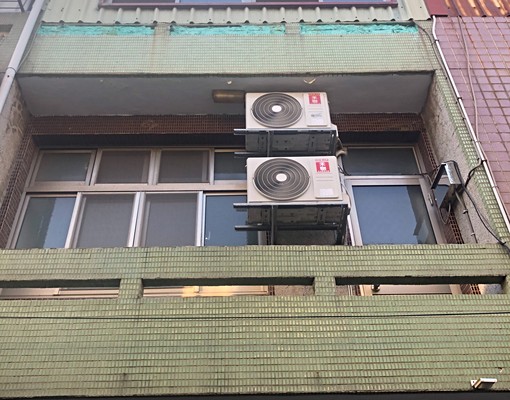 透天吉屋出租 - Image 1