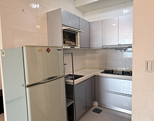 中科超大兩房有家俱電拎包入住 - Image 9