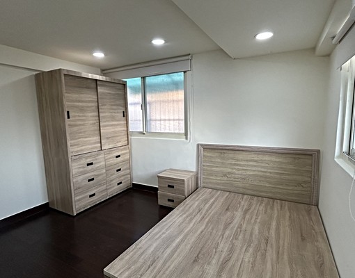 間間有窗戶泥牆隔間冷暖變頻googletv - Image 4