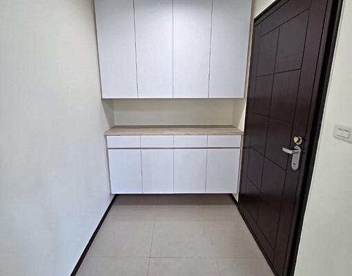 空屋~士商路名宅邊間4房.有陽台.浴缸 - Image 5