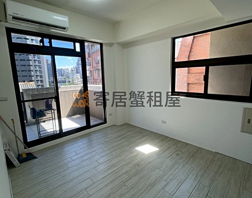 寄居蟹社會住宅🏠友善屋源❤️西門河岸電梯大樓可租補.採光佳 - Image 1