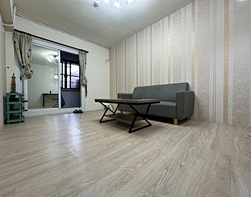 臨大順民族輕軌、家樂福，附家俱電室內大空間四房公寓 - Image 6