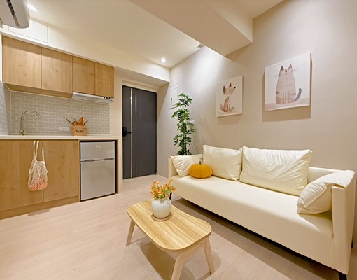 免仲介費｜全新翻修質感宅｜獨立洗衣機+陽台｜可租補/可養貓 - Image 2