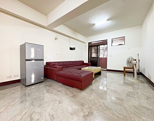 近南紡大坪數兩房寓 - Image 1