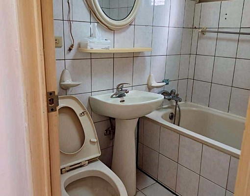 ★★稀有電梯獨立套房★★食衣住行方便★★ - Image 6