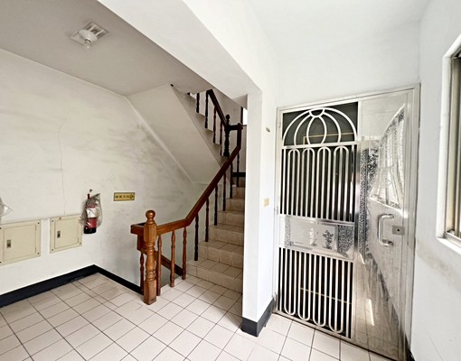 河堤/明誠商圈翻新三房二衛華廈出租 - Image 4