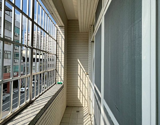 豐原正育英路高檔裝潢美透天 - Image 13