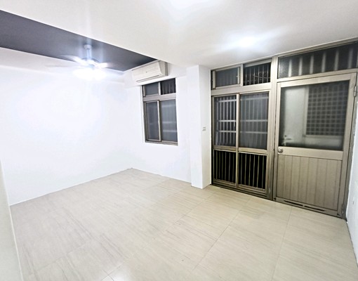 生活機能超好一樓.屋況佳.僅一間 - Image 5