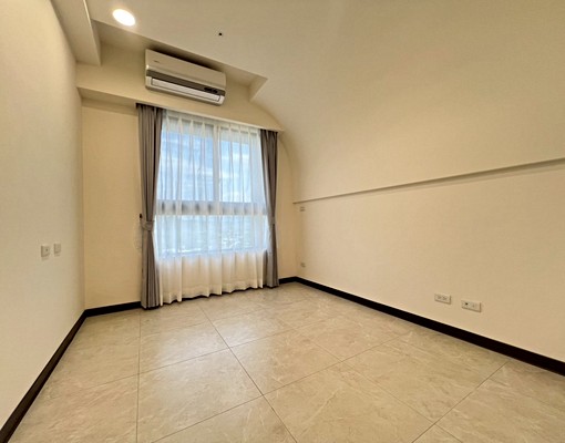 高鐵特區✨全新首租兩房平車✨採光通透明亮✨租金含管理費 - Image 2