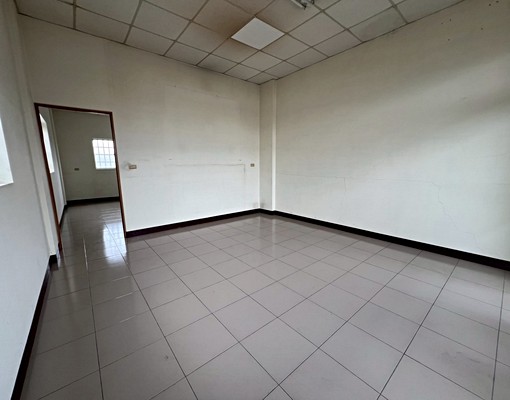 住店首選|整棟透天出租|門前停車 - Image 5