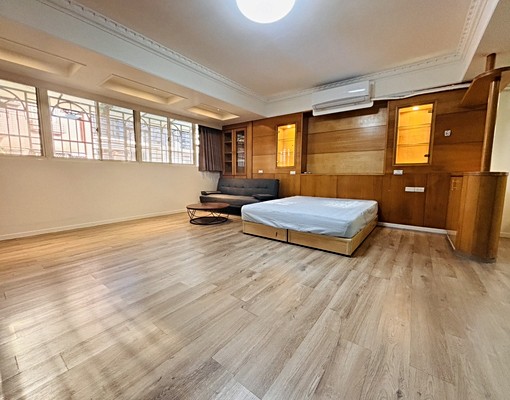 租屋找77✿大有大業,電梯華廈大空間,採光佳! - Image 1