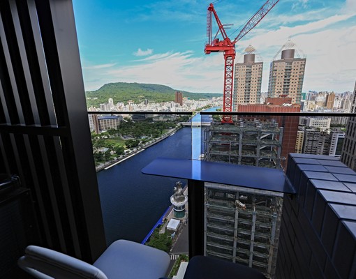 新大樓,高樓層極佳愛河景觀,2房,可租補,屋主自租 - Image 8