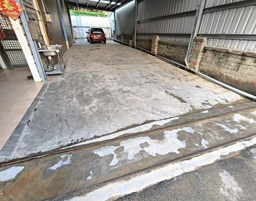 超低租金~可停4台車大肚區超大地坪邊間透天,室內全新整理~~ - Image 13