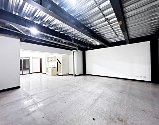 表哥到【楊明國中旁1+1層店住+車位】泳達首郡🌻🌻 - Image 3