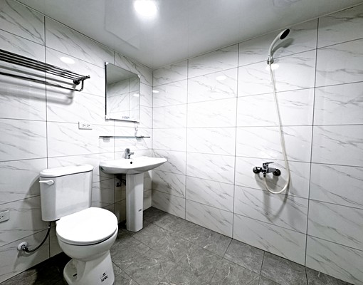 表哥到【楊明國中旁1+1層店住+車位】泳達首郡🌻🌻 - Image 6