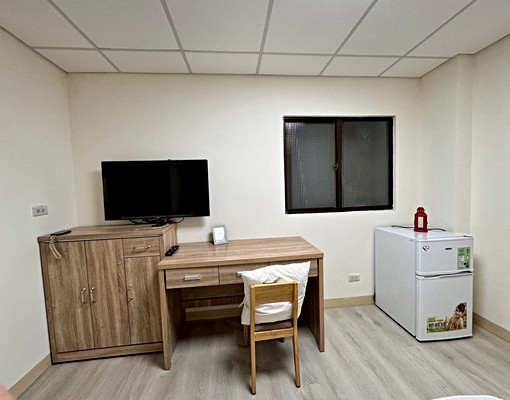 ⭐️士林區社中街🏠採光套房附陽台🔥含網路第四台✅可開伙⭐ - Image 4