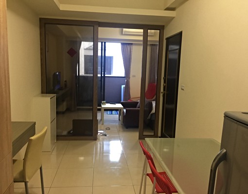 鉑金閱社區,13坪大套房,一房一廳 - Image 3