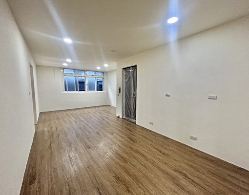 桃園巿府仁愛商圈~二樓公寓全室全新裝修美居出租中 - Image 2
