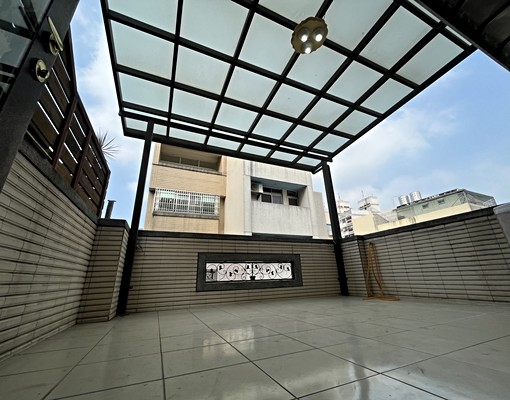 精品透天豪墅拎包入住漫步中央公園傢具/電全包[房東本人] - Image 11