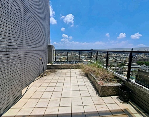 小潘潘~悠活郡大露台高樓景觀一房一廳/有廚房哦~ - Image 14