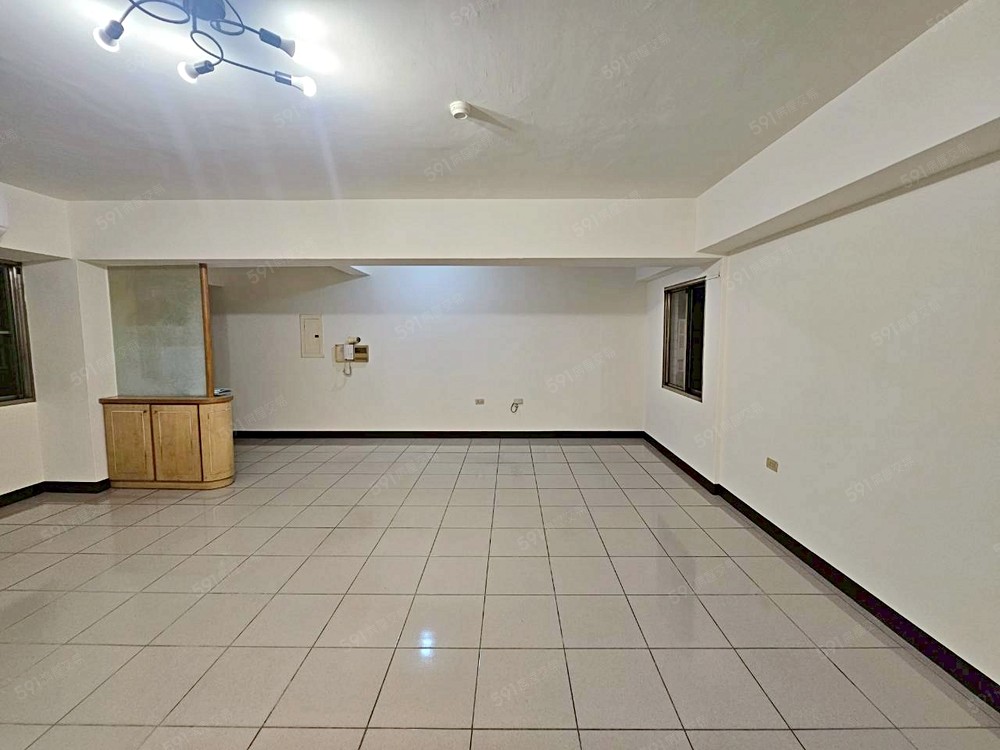 西區可租補💎五期💎大墩十街💎稀有3房超大坪數💎台水電 - 591租屋網 - Image 1