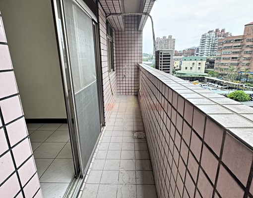 可租補⭐免服務費⭐三峽市區台北新界3房⭐五泰許修銘 - Image 3