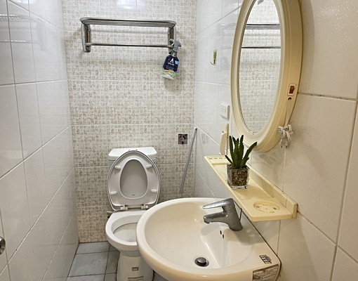 潭子區勝利商圈套房出租 - Image 4