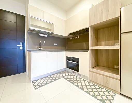 三多捷運200m!設計師裝潢!20樓海景!2房2衛!可寵 - Image 3