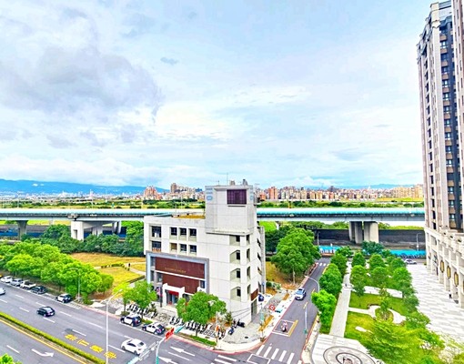📍五股❰拾羨社區❱景觀101視野宅+2房平車! - Image 1