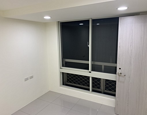 全新裝潢.3房.交通便捷.社區單純 - Image 5