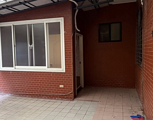 40坪4房1樓適合大家庭可租補/走路到捷運站約6分鐘 - Image 3