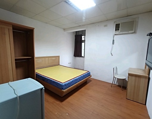近板橋站可租補小資族溫馨獨立採光小陽台套房可代收垃圾二樓免爬 - Image 1
