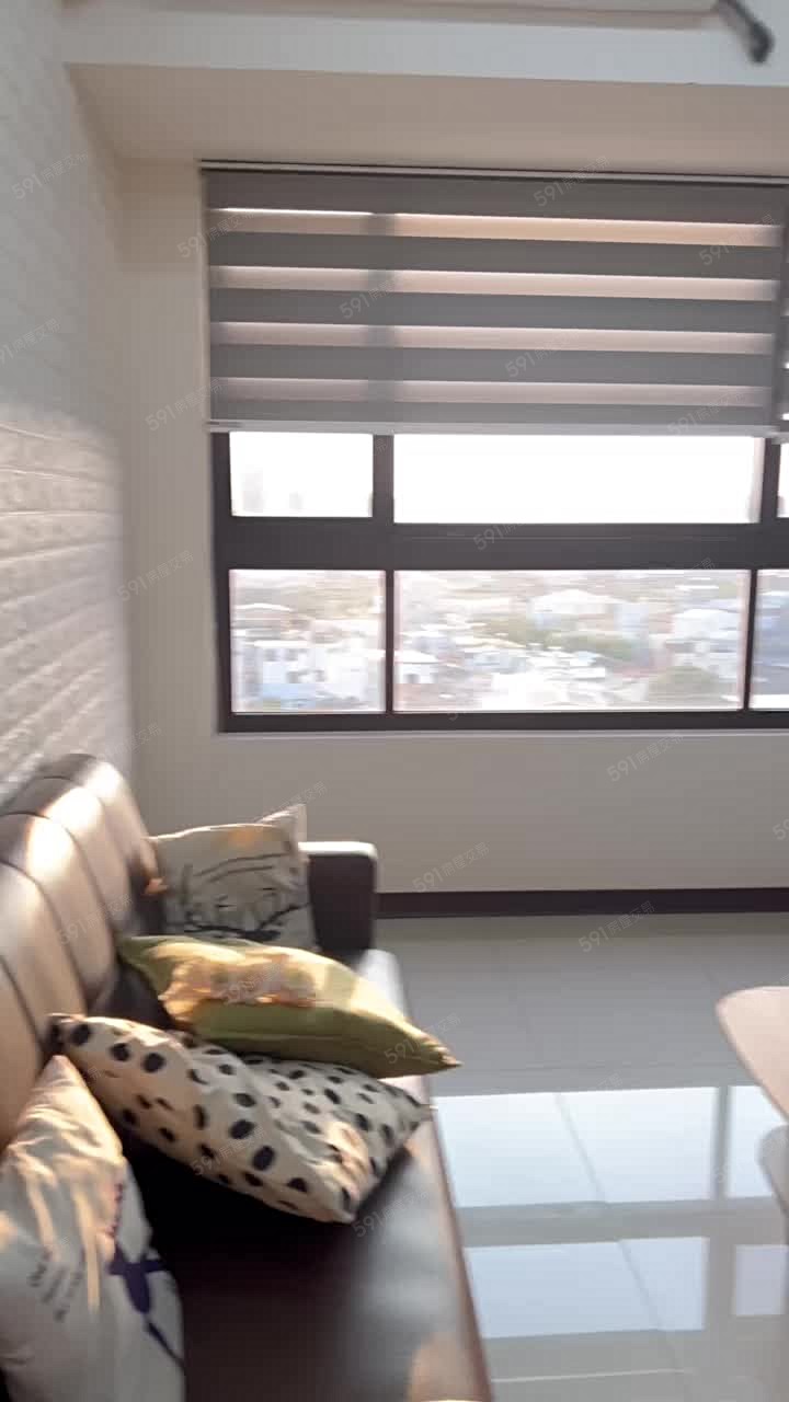 近尚順百貨🌈周遭美食商圈✅一卡皮箱入住大3房_含平車 - Image 1