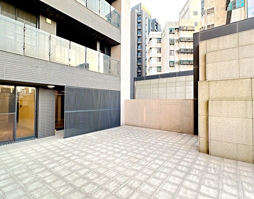 🏡【竹南龍山路三房兩廳雅房】稀有大露臺・明亮採光・可開伙 - Image 12
