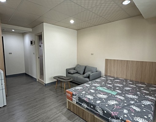 獨立套房可短租免追垃圾車美麗島前金捷運愛河六合夜市全 - Image 1