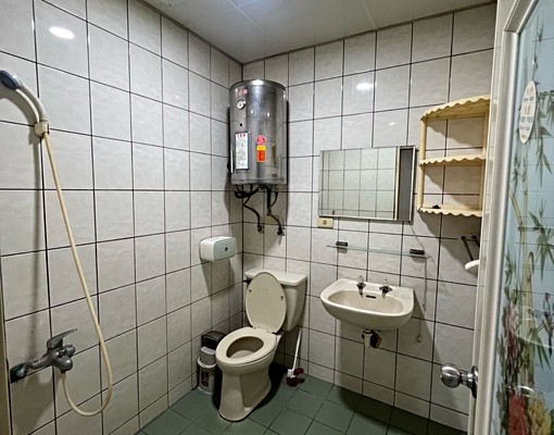 市區對外窗套房6.5k - Image 3