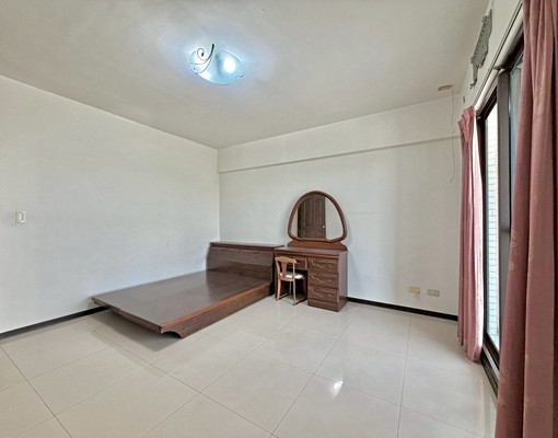 獨家專約🏅可租補/鳳山面河堤-鬧中取靜採光佳車庫透天 - Image 14